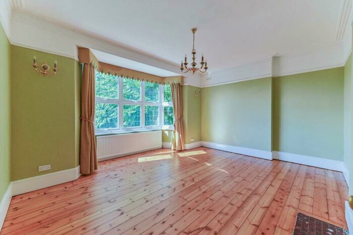 6 Bedroom Detached House To Rent In Russell Hill, Purley, CR8