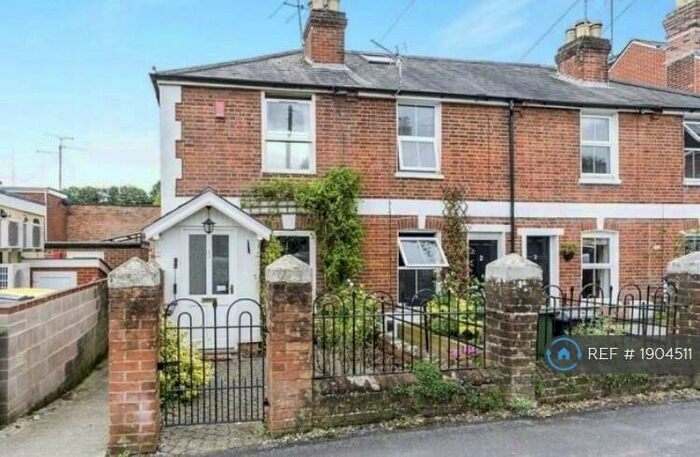 2 Bedroom End Of Terrace House To Rent In Western Road, Winchester, SO22