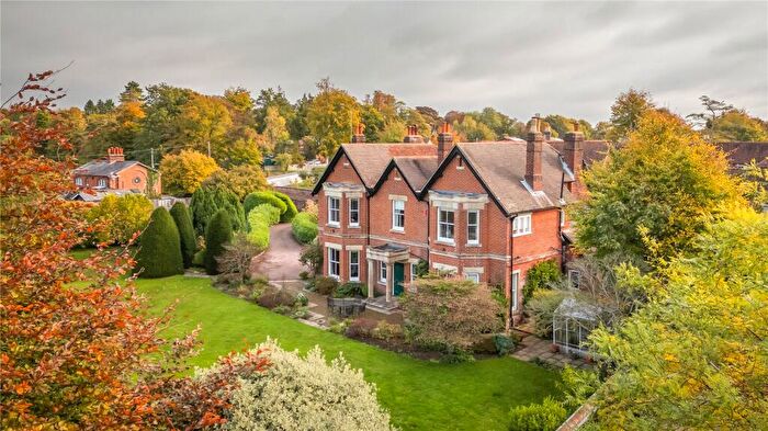 6 Bedroom Detached House For Sale In High Street, Twyford, Winchester, Hampshire, SO21