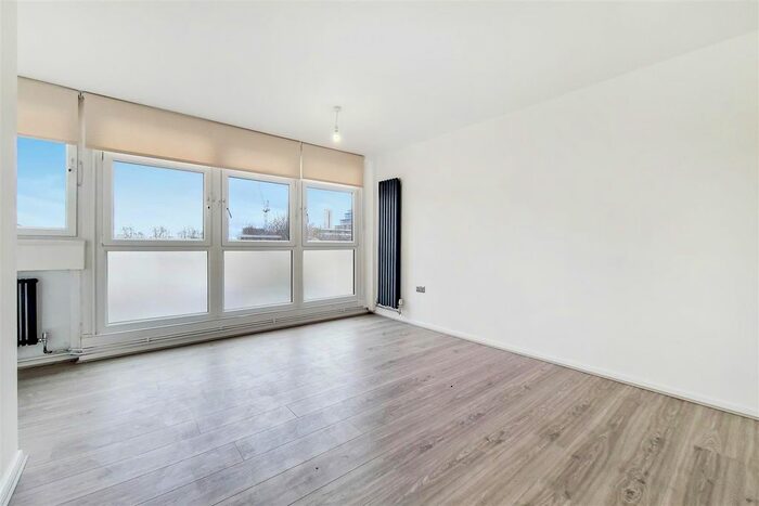 4 Bedroom Property To Rent In Noble Court, Shadwell, E1