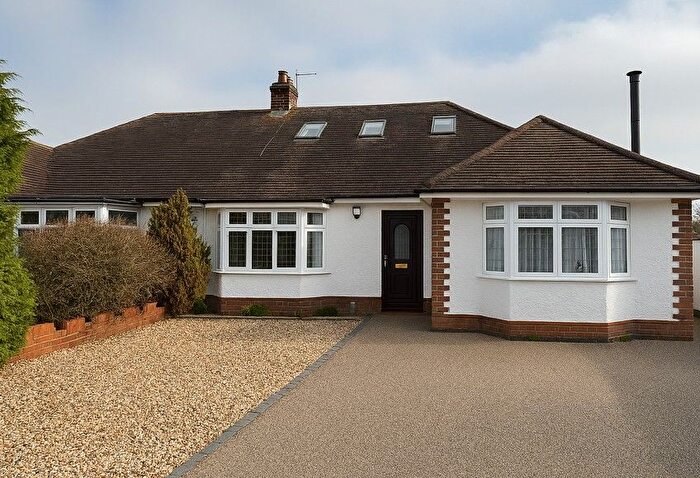 4 Bedroom Bungalow To Rent In Greentrees Avenue, Tonbridge, TN10
