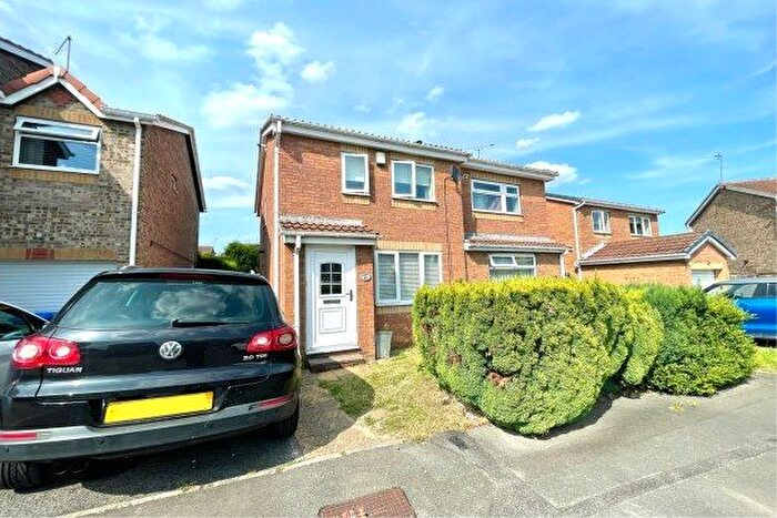 2 Bedroom Semi-Detached House To Rent In Pembrey Court, Sheffield, S20