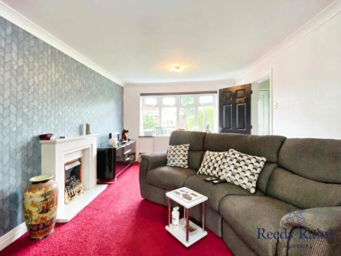 2 Bedroom Bungalow For Sale In Willow Court, Middlewich, Cheshire, CW10