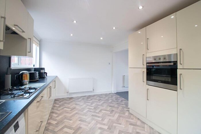 2 Bedroom Semi Detached House For Sale In Albany Road, Blackwood, NP12