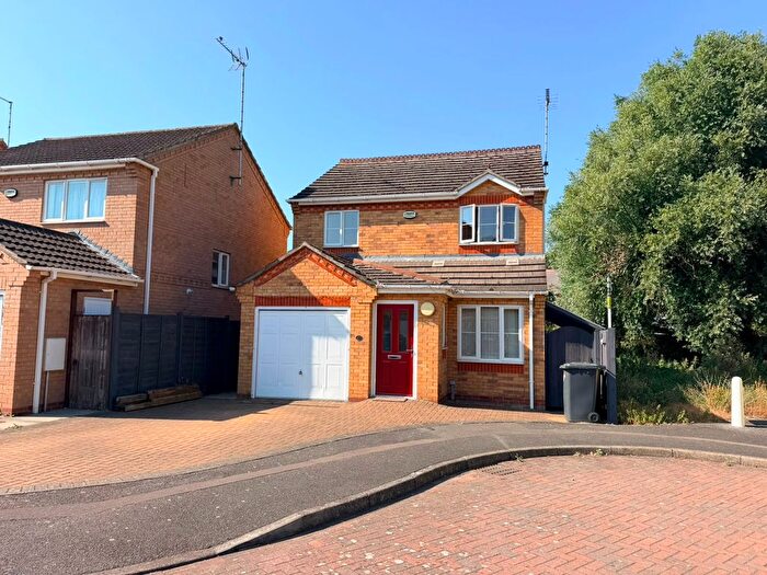 3 Bedroom Detached House For Sale In Lyvelly Gardens, Peterborough, PE1