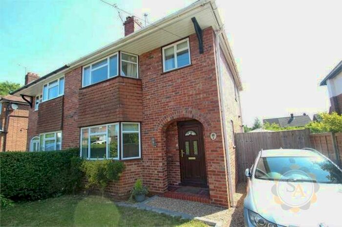 3 Bedroom Semi-Detached House To Rent In Hillview Crescent, Guildford, GU2