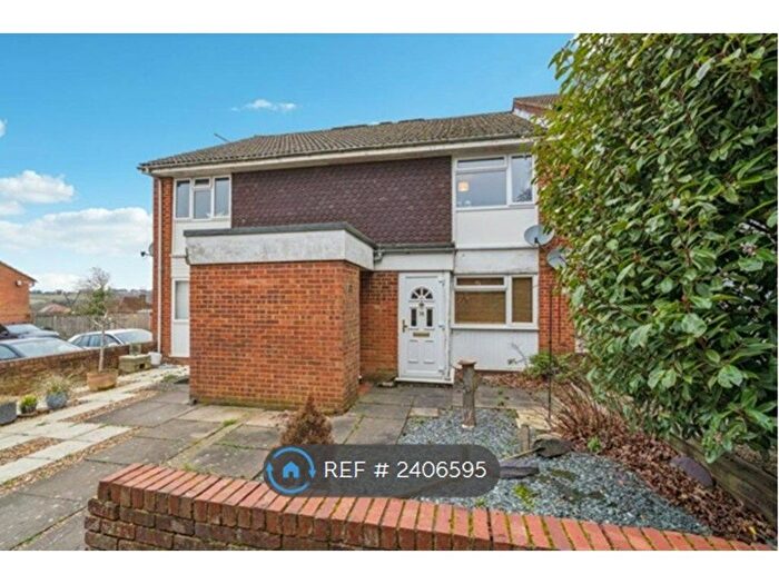 1 Bedroom Maisonette To Rent In Clearbrook Close, Loudwater, HP13