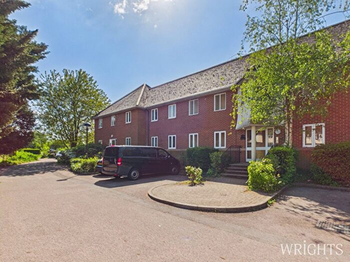 Studio For Sale In Walsingham Close, Hatfield, AL10