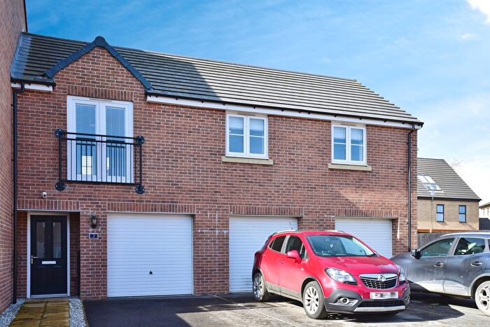 2 Bedroom Flat For Sale In Copeland Garth, Beverley, HU17