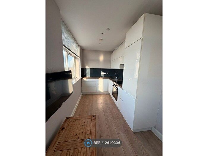 1 Bedroom Flat To Rent In Buckingham Street, Aylesbury, HP20