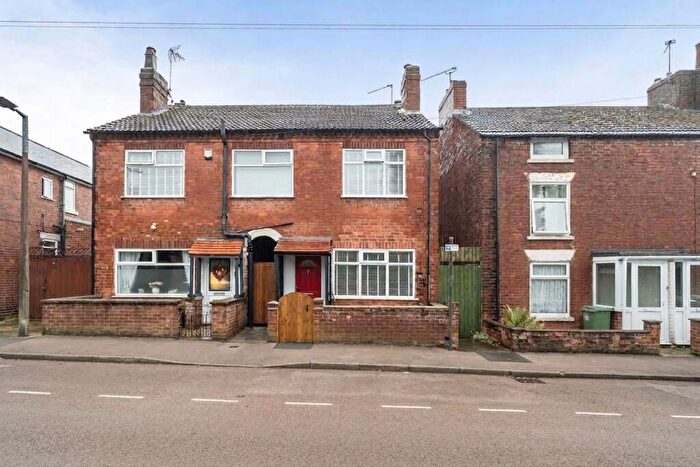 3 Bedroom Semi Detached House For Sale In Forest Street, Kirkby-In-Ashfield, NG17