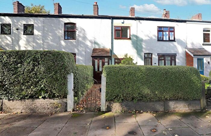 2 Bedroom Terraced House For Sale In Moss Lane, Whitefield, M45
