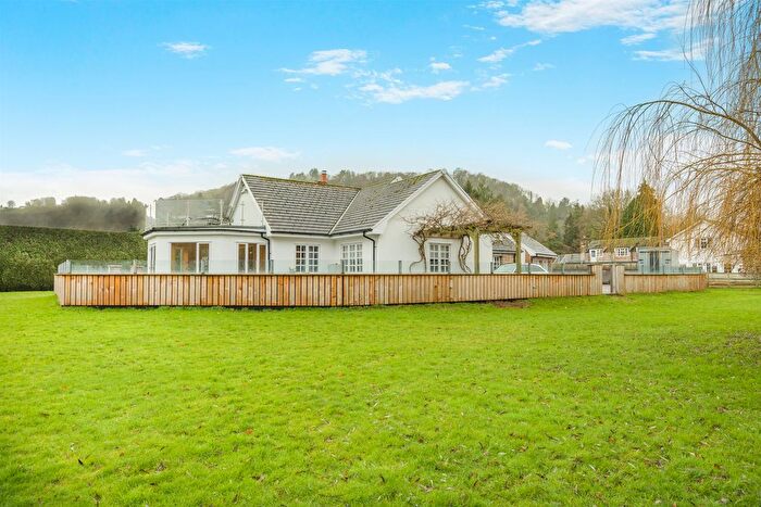 6 Bedroom Detached House For Sale In Ross-On-Wye, Herefordshire, HR9