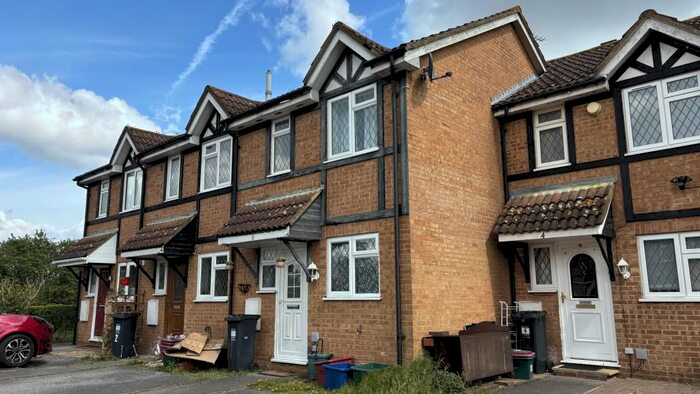 2 Bedroom Terraced House To Rent In Feltham, Sunbury, TW13