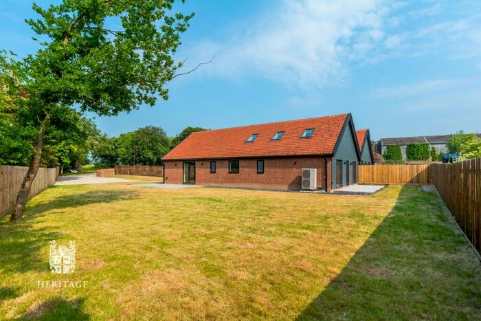 4 Bedroom Barn Conversion For Sale In Brook Road, Aldham, CO6