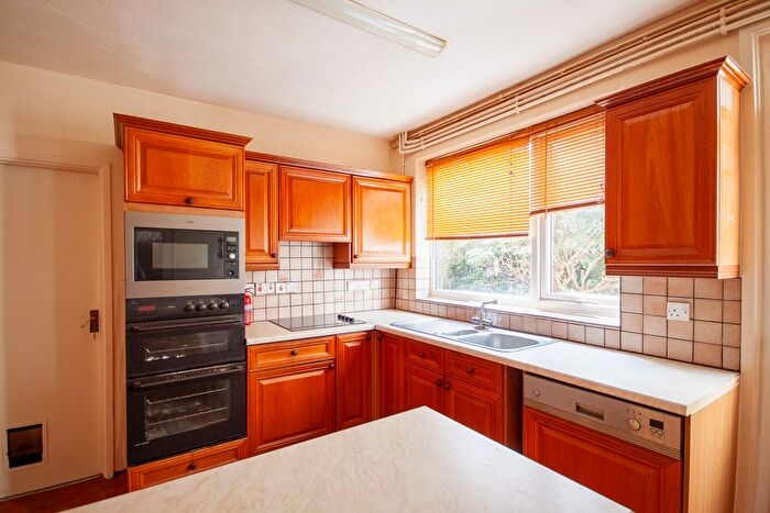 5 Bedroom Terraced House For Sale In Milton Road, Weston-Super-Mare - No Chain, BS23