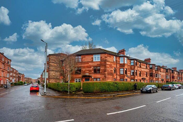 2 Bedroom Flat To Rent In Cartside Street, Flat -, Battlefield, Glasgow, G42