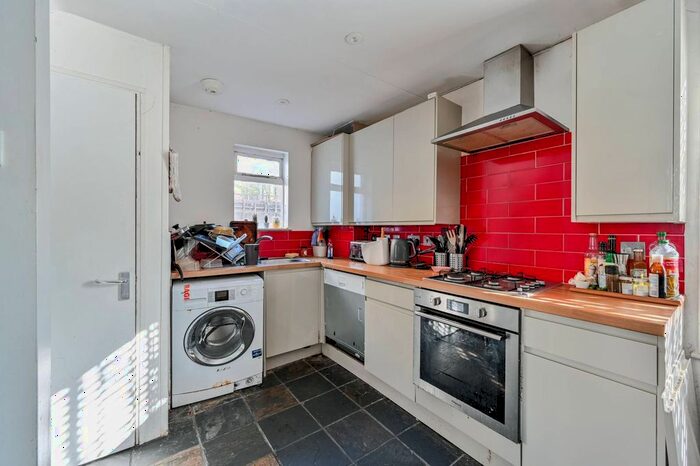 5 Bedroom Property To Rent In Appach Road, Brixton, London, SW2
