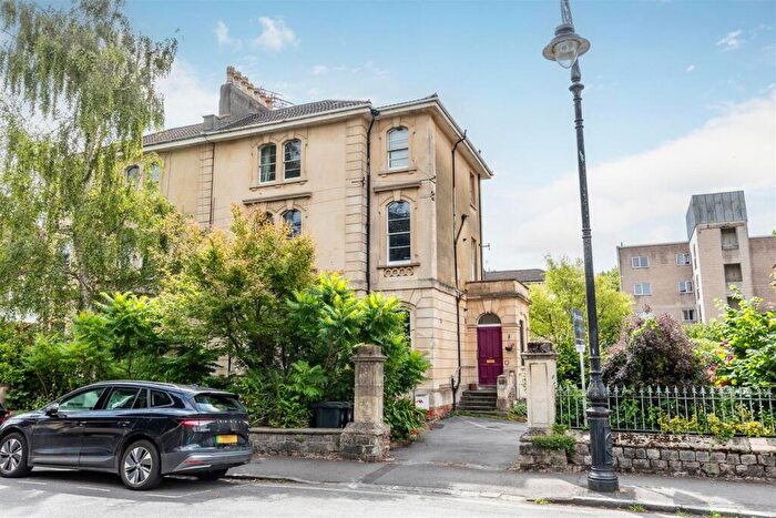 2 Bedroom Flat For Sale In Redland Park, Redland, Bristol, BS6