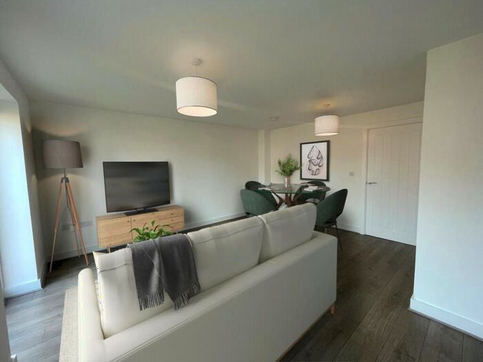 3 Bedroom Semi-Detached House To Rent In Hollinghurst Close, Houlton, Rugby, CV23