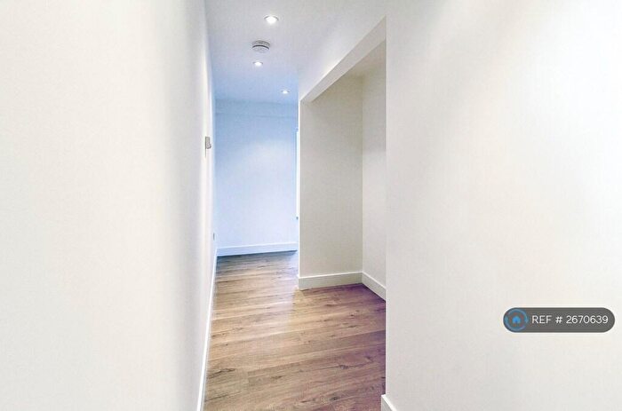1 Bedroom Flat To Rent In Times Complex, Kettering, NN16
