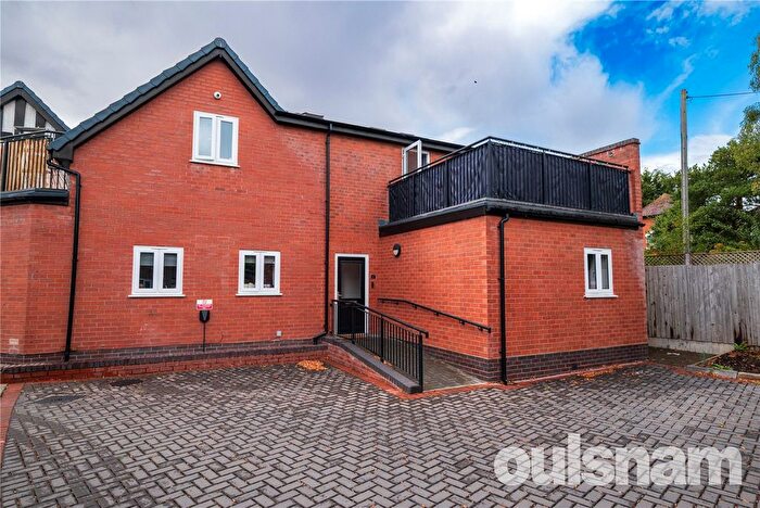 2 Bedroom Flat To Rent In Birmingham Road, Alvechurch, Birmingham, Worcestershire, B48