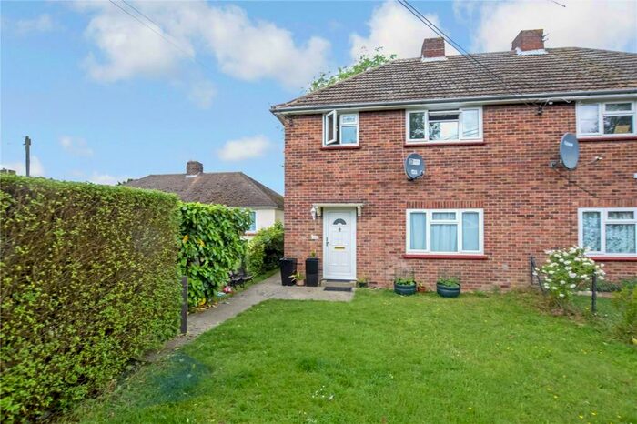 2 Bedroom Apartment To Rent In Howard Close, Braintree, Essex, CM7