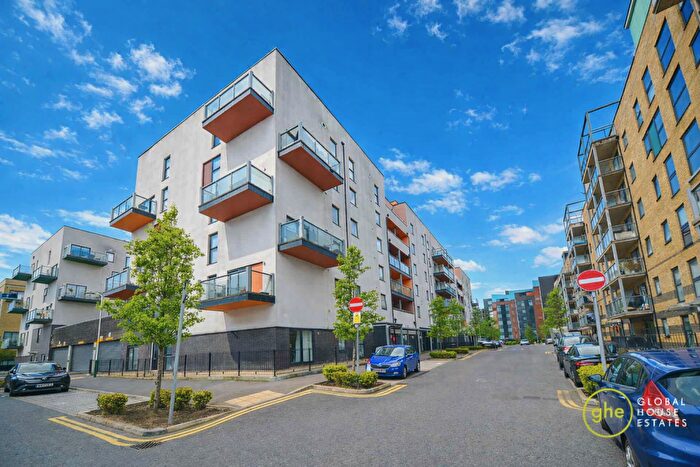 2 Bedroom Flat For Sale In Priory Court, Romford, Greater London, RM7