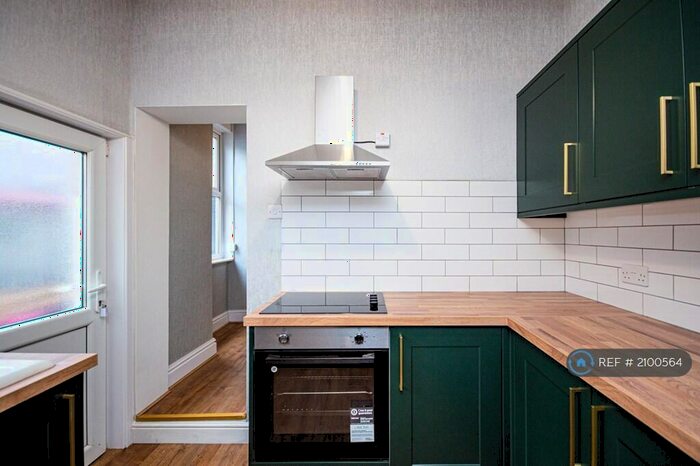 3 Bedroom Terraced House To Rent In Elleray Road, Salford, M6