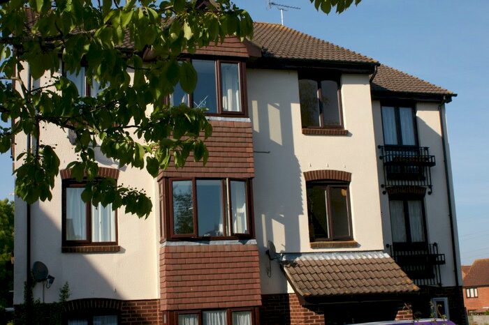 1 Bedroom Flat To Rent In Longacre Road, Ashford, TN23