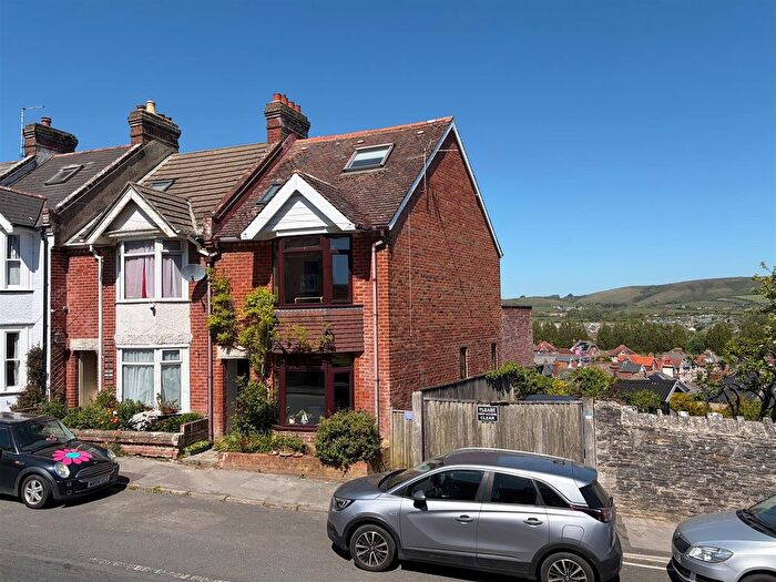 5 Bedroom Semi-Detached House For Sale In Priests Road, Swanage, BH19