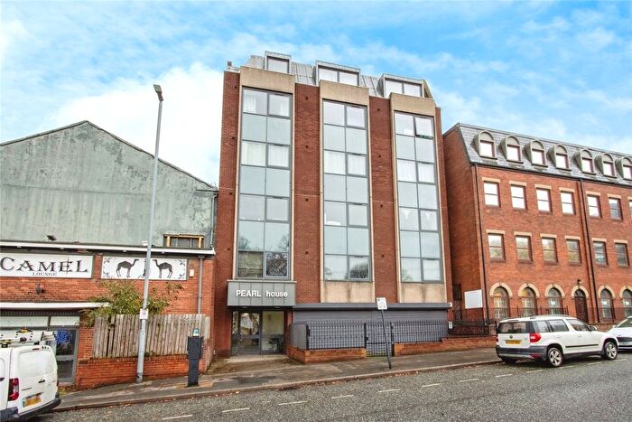 1 Bedroom Flat For Sale In Queen Street, Wakefield, West Yorkshire, WF1