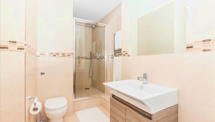 1 Bedroom Flat To Rent In Grosvenor Hill, London, W1K
