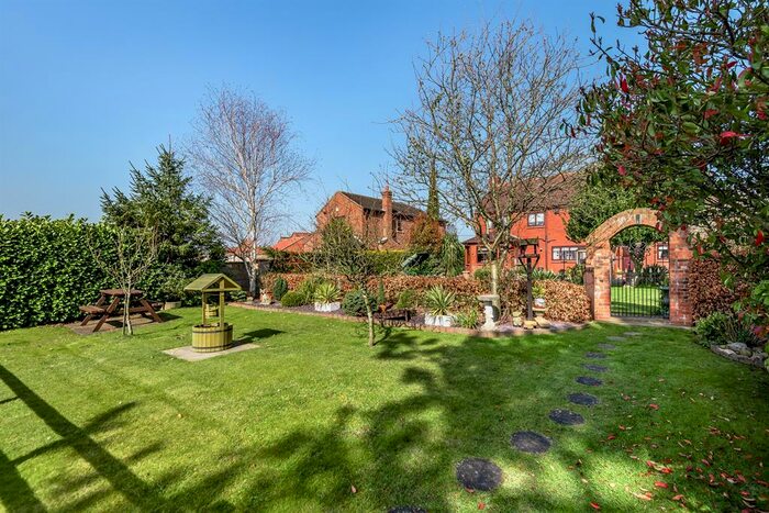 4 Bedroom Detached House For Sale In Wild Acres, Main Street, Great Heck, DN14