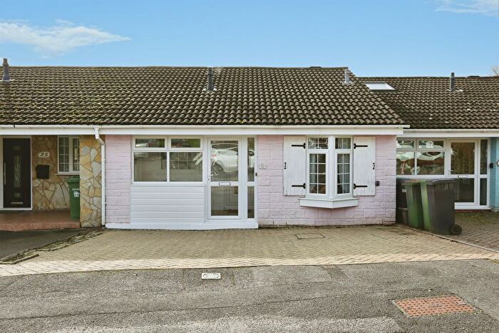 2 Bedroom Terraced Bungalow For Sale In Ambleside, Botley, Southampton, SO30