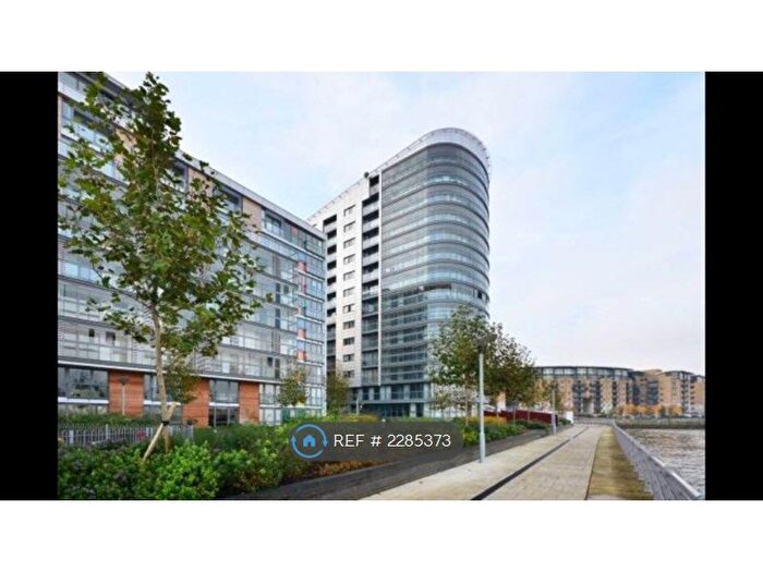 2 Bedroom Flat To Rent In Admirals Tower, London, SE10