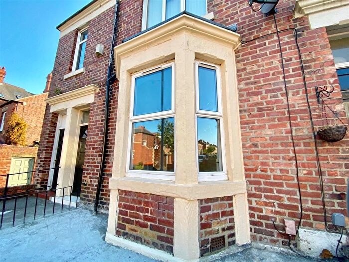 2 Bedroom Flat To Rent In Windsor Avenue, Bensham, Gateshead, NE8