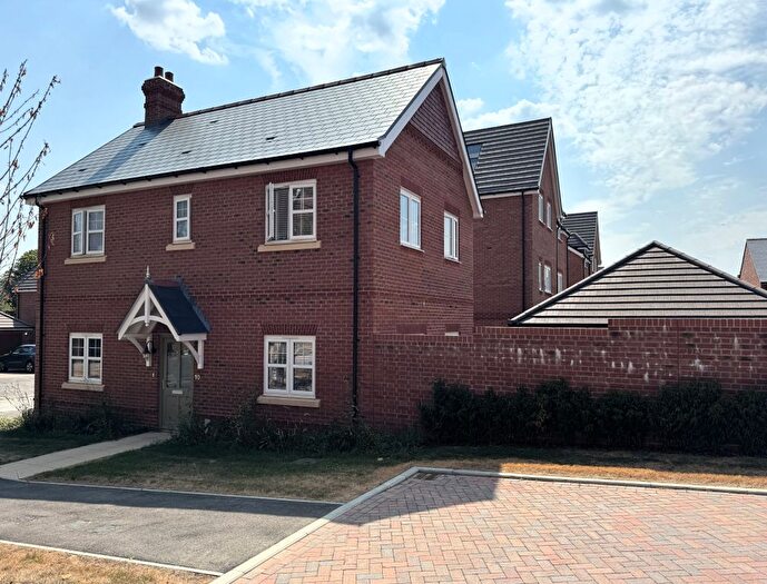 3 Bedroom Detached House To Rent In Oakdale Road, Maidenhead, Berkshire, SL6