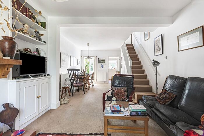 2 Bedroom Cottage To Rent In Beverley Path, Barnes, SW13