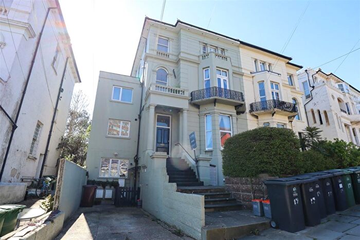 2 Bedroom Flat For Sale In Pevensey Road, St. Leonards-On-Sea, TN38
