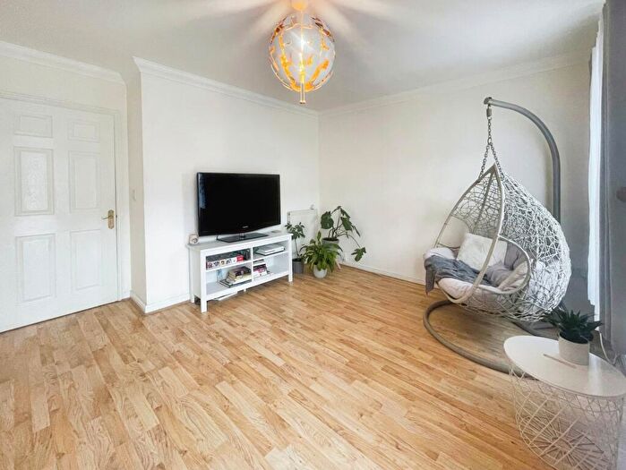 2 Bedroom End Of Terrace House To Rent In Plymouth Road, Chafford Hundred, Grays, RM16