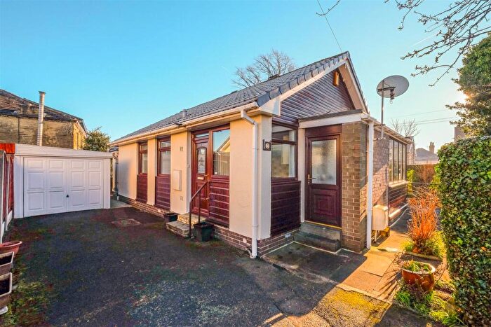 2 Bedroom Detached Bungalow For Sale In Rydings Drive, Brighouse, HD6