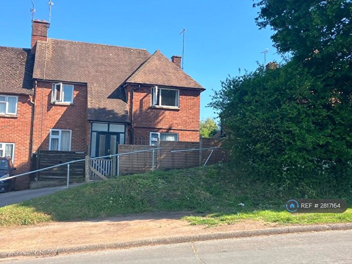 3 Bedroom Semi Detached House To Rent In Hillway, Old Amersham, HP7