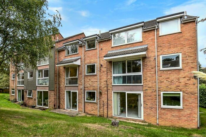 2 Bedroom Apartment To Rent In Beauchamp Place, Oxford, OX4