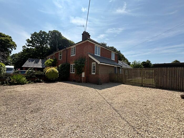 3 Bedroom Semi-Detached House To Rent In Livery Road, Winterslow, Salisbury, Wiltshire, SP5