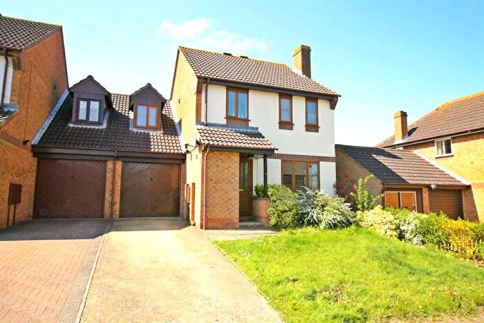 4 Bedroom Detached House To Rent In Saddlers Place, Downs Barn, Milton Keynes, MK14