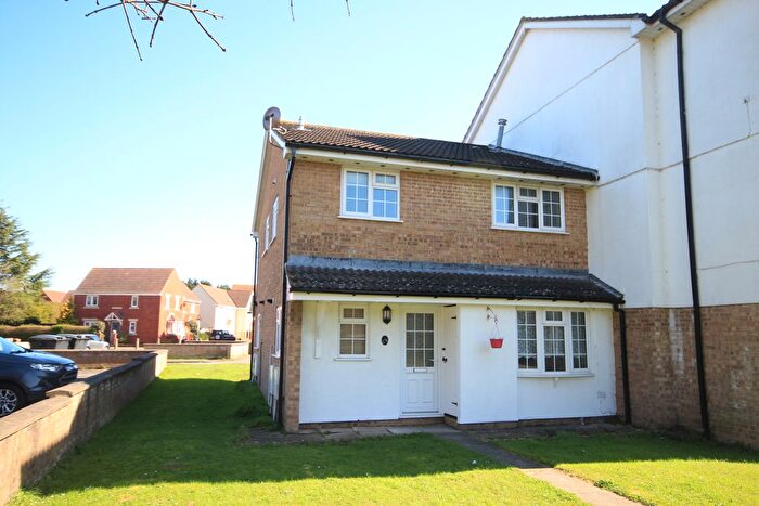 2 Bedroom Semi Detached House For Sale In Grebe Close, Bridgwater, TA6