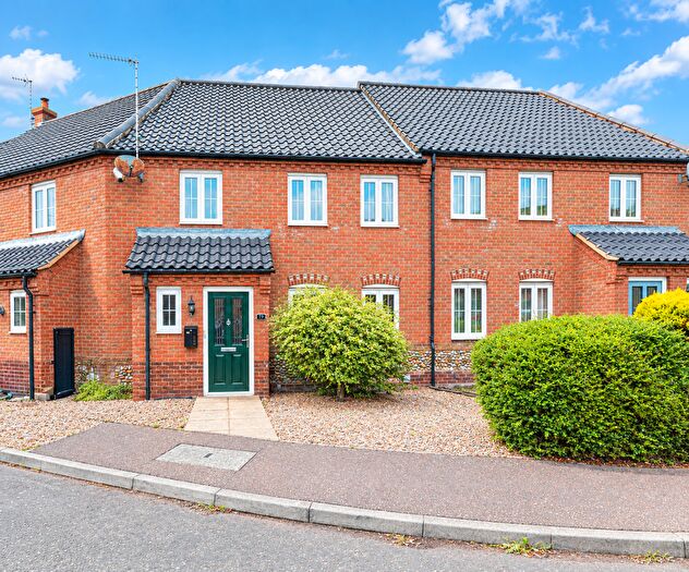 3 Bedroom Terraced House For Sale In Stable Field Way, Hemsby, Great Yarmouth, NR29