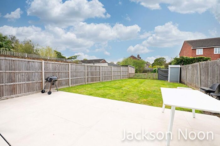 4 Bedroom Detached House For Sale In Chessington Road, Ewell, KT19