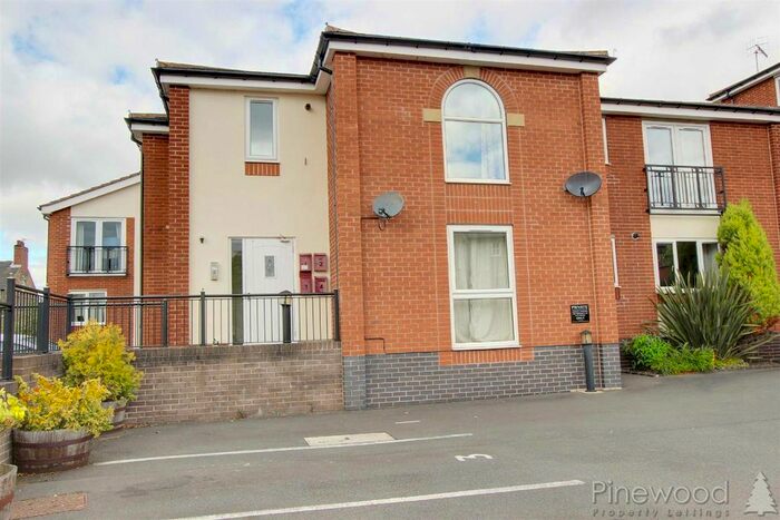 2 Bedroom Flat To Rent In The Mount, Church Street North, Old Whittington, Chesterfield, Derbyshire, S41